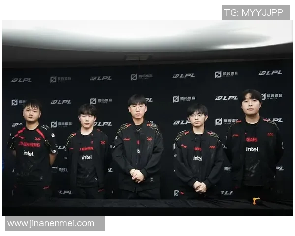 CSGO专题深度解析JDG战队的技术优势与战术布局